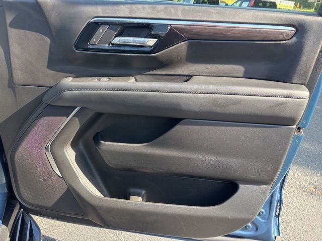 Used 2025 Chevrolet Tahoe LT AWD/4WD image 36