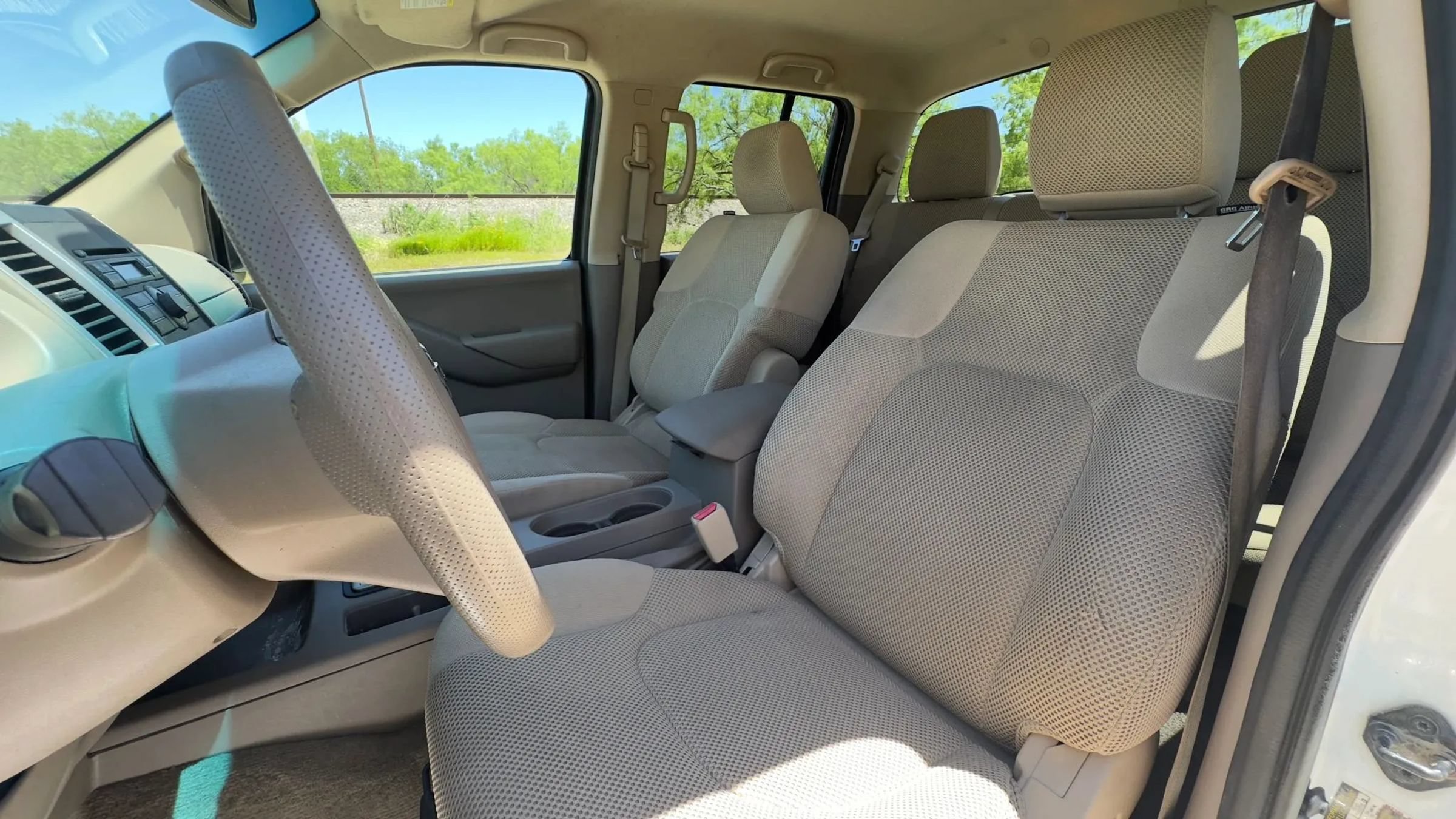 Used 2012 Nissan Frontier SV RWD image 18