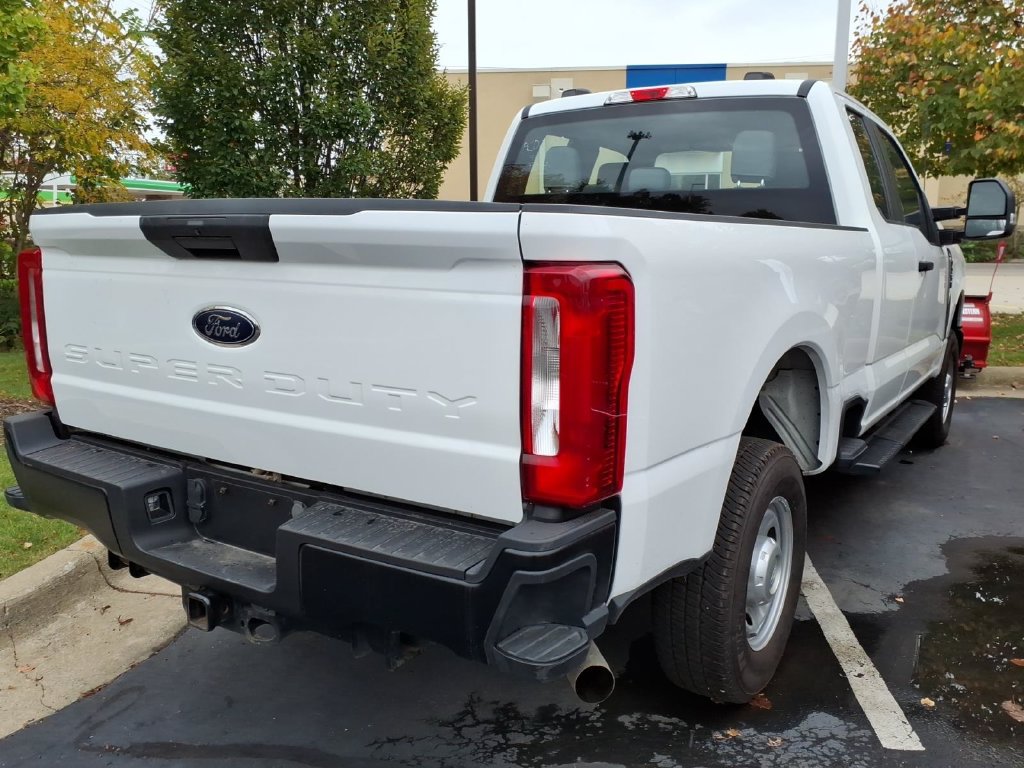 Used 2023 Ford F250 XL w/ Snow Plow Prep Package AWD/4WD image 5