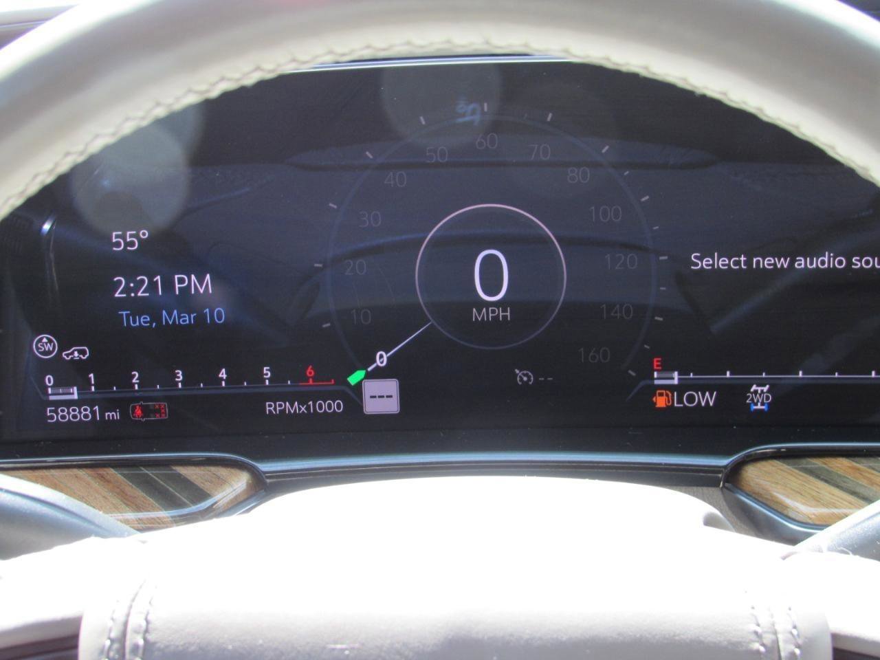 Used 2021 Cadillac Escalade Premium Luxury Platinum image 22