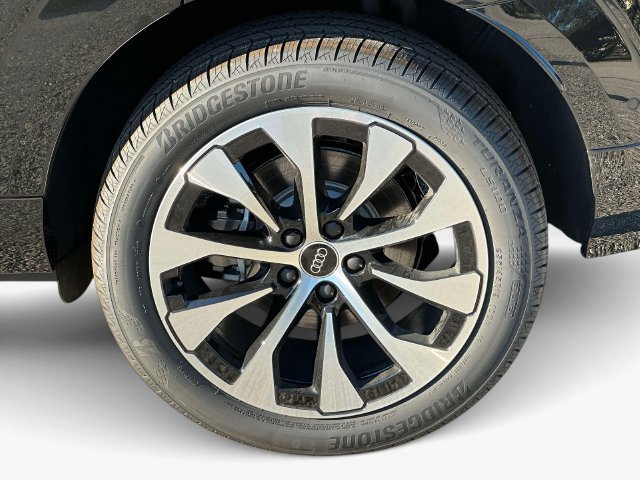 New 2026 Audi Q3 quattro 2.0T AWD/4WD image 4