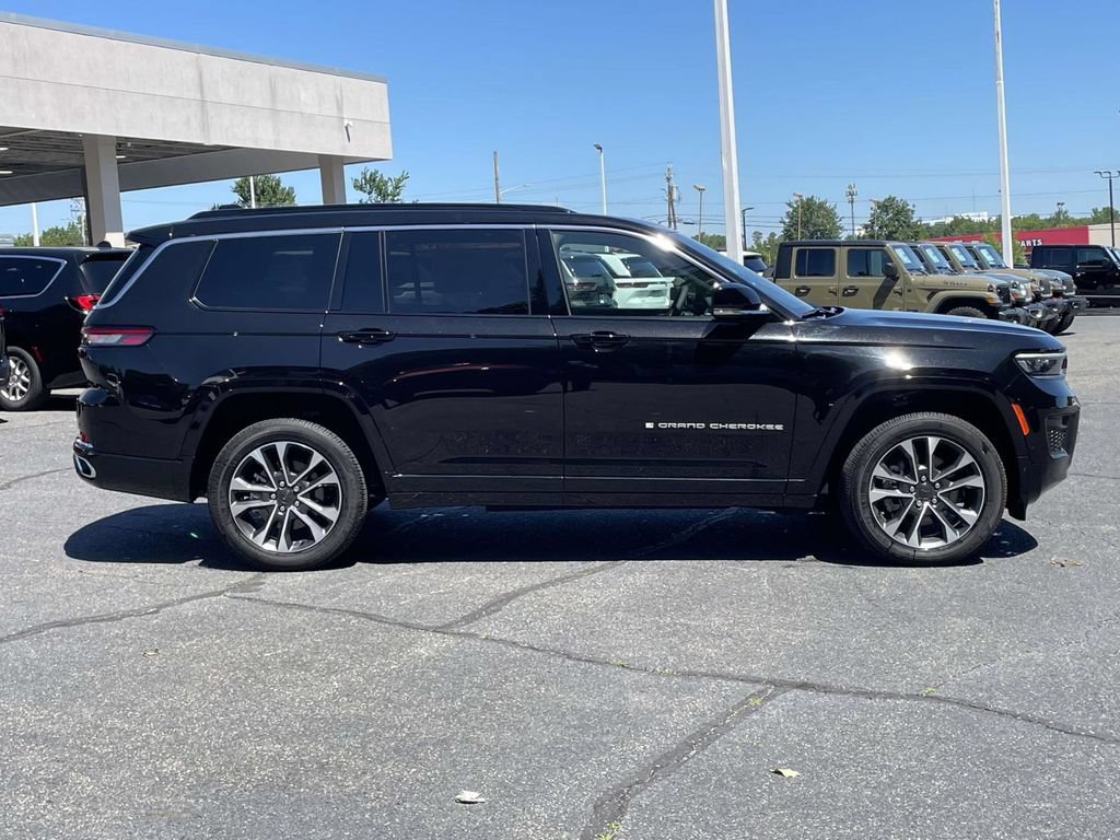 New 2025 Jeep Grand Cherokee L Overland w/ Luxury Tech Group IV AWD/4WD image 9