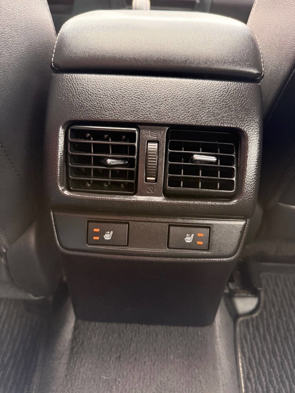 Used 2016 Subaru Outback 2.5i Limited image 23