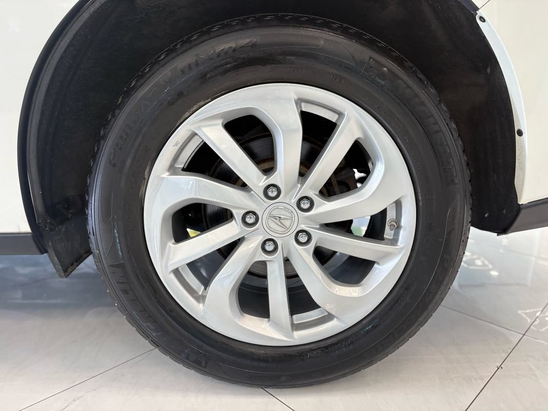 Used 2017 Acura RDX w/ Technology Package AWD/4WD image 40