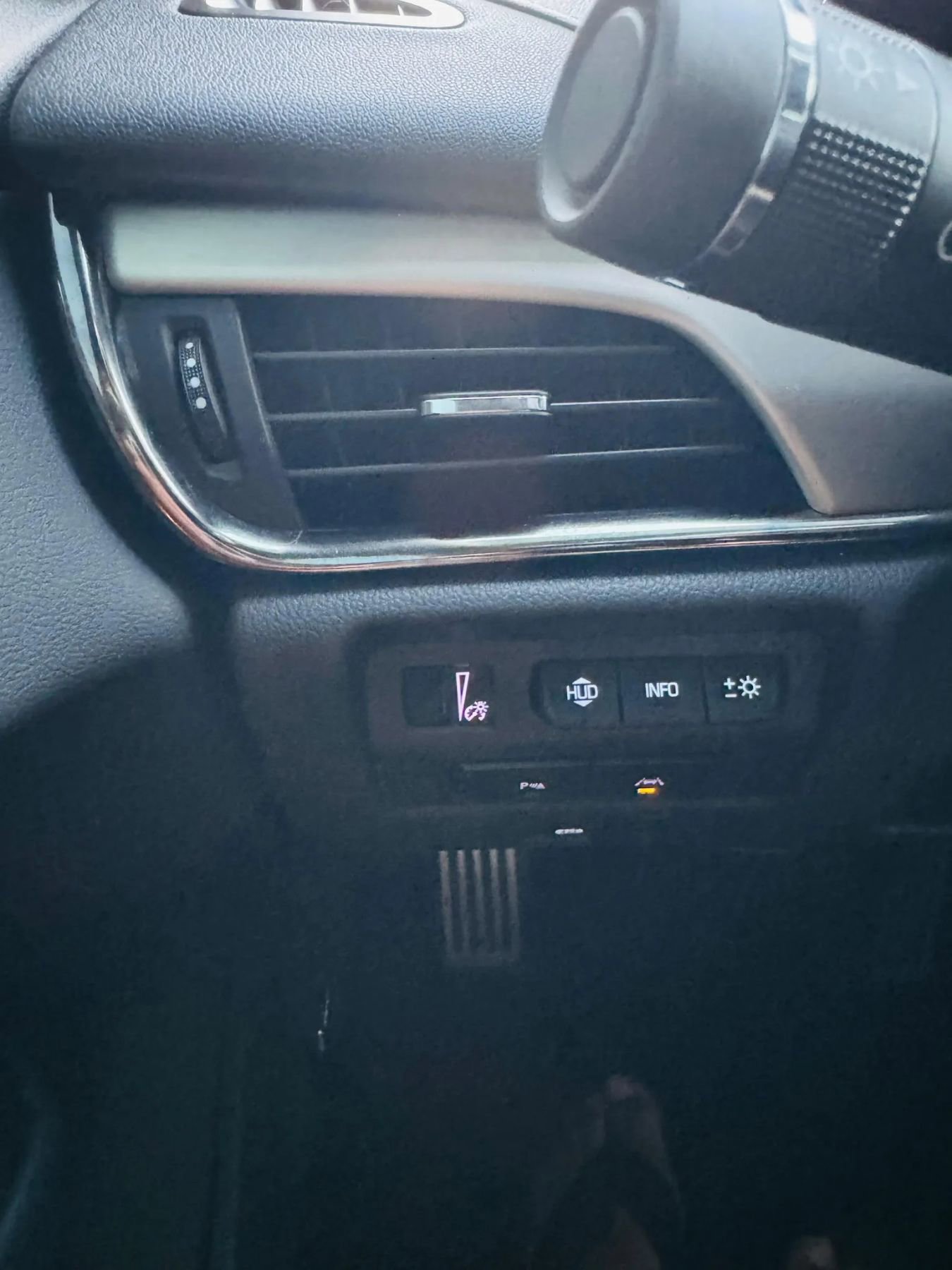 Used 2017 Cadillac ATS Premium Luxury w/ Driver Assist Package AWD/4WD image 21