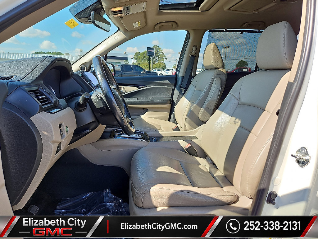 Used 2019 Honda Pilot Touring image 15