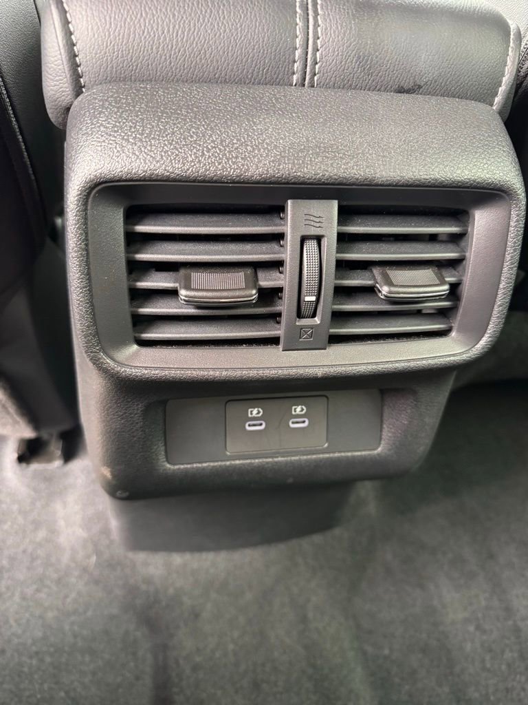 Used 2025 Nissan Murano SV AWD/4WD image 17