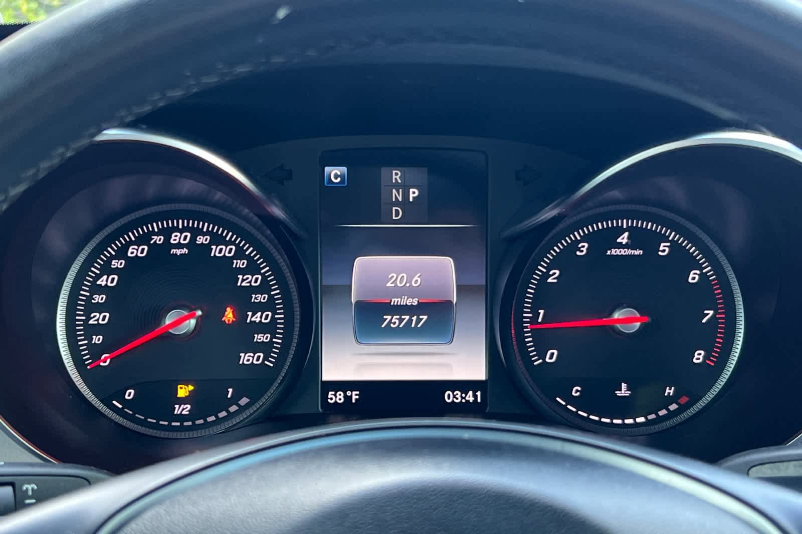 Used 2018 Mercedes-Benz GLC 300 4MATIC image 29