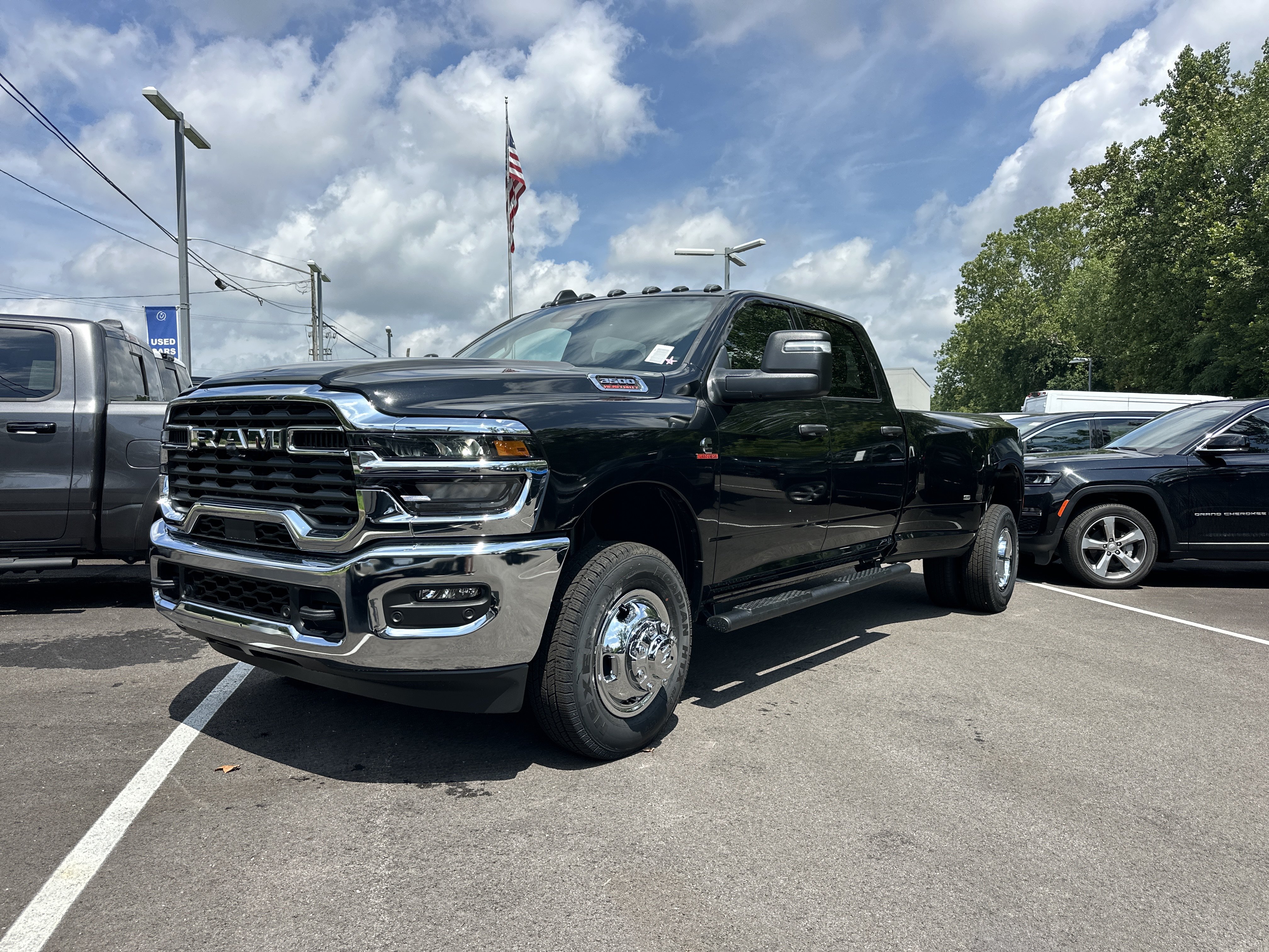 New 2026 RAM 3500 Tradesman AWD/4WD image 23