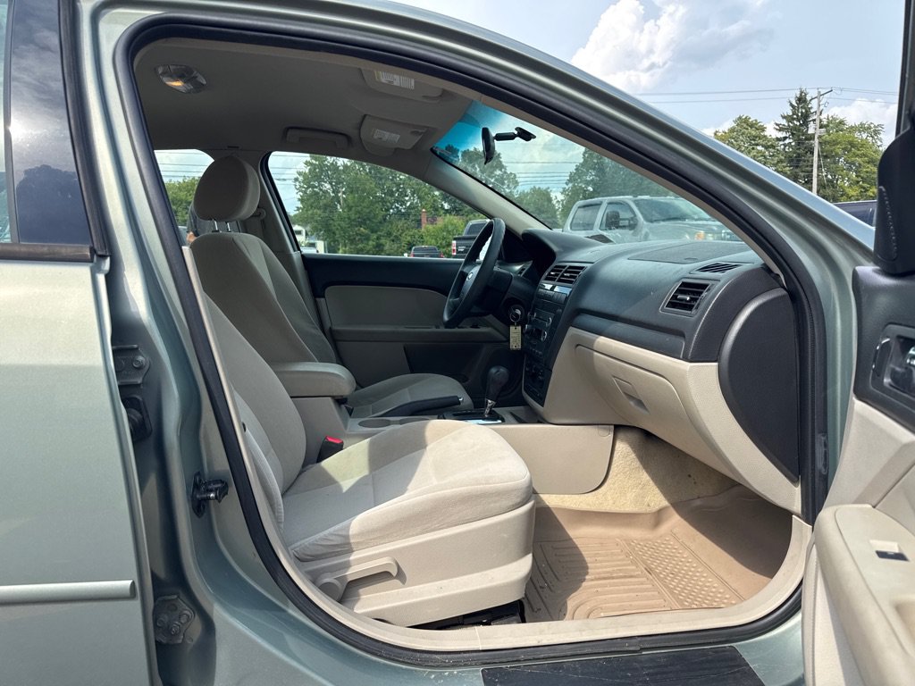 Used 2008 Ford Fusion SE AWD/4WD image 12