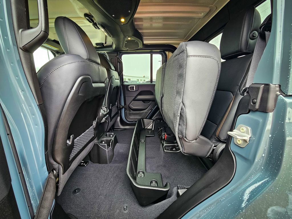 New 2026 Jeep Gladiator Sahara image 31