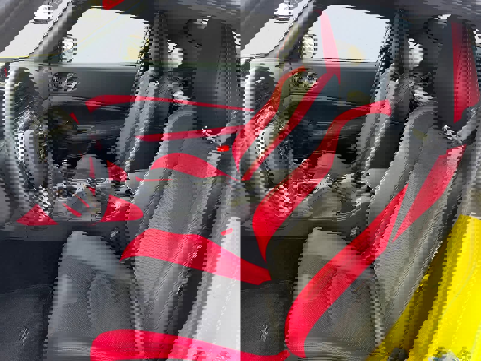 Certified 2024 Nissan Z Performance w/ Floor Mat Package image 15