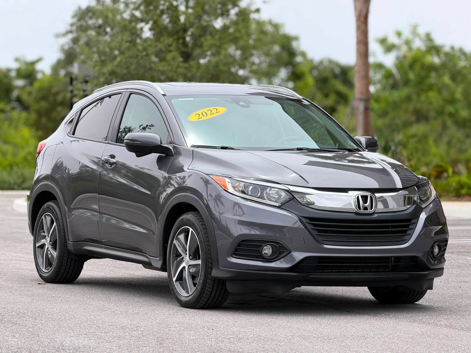 Used 2022 Honda HR-V EX image 1