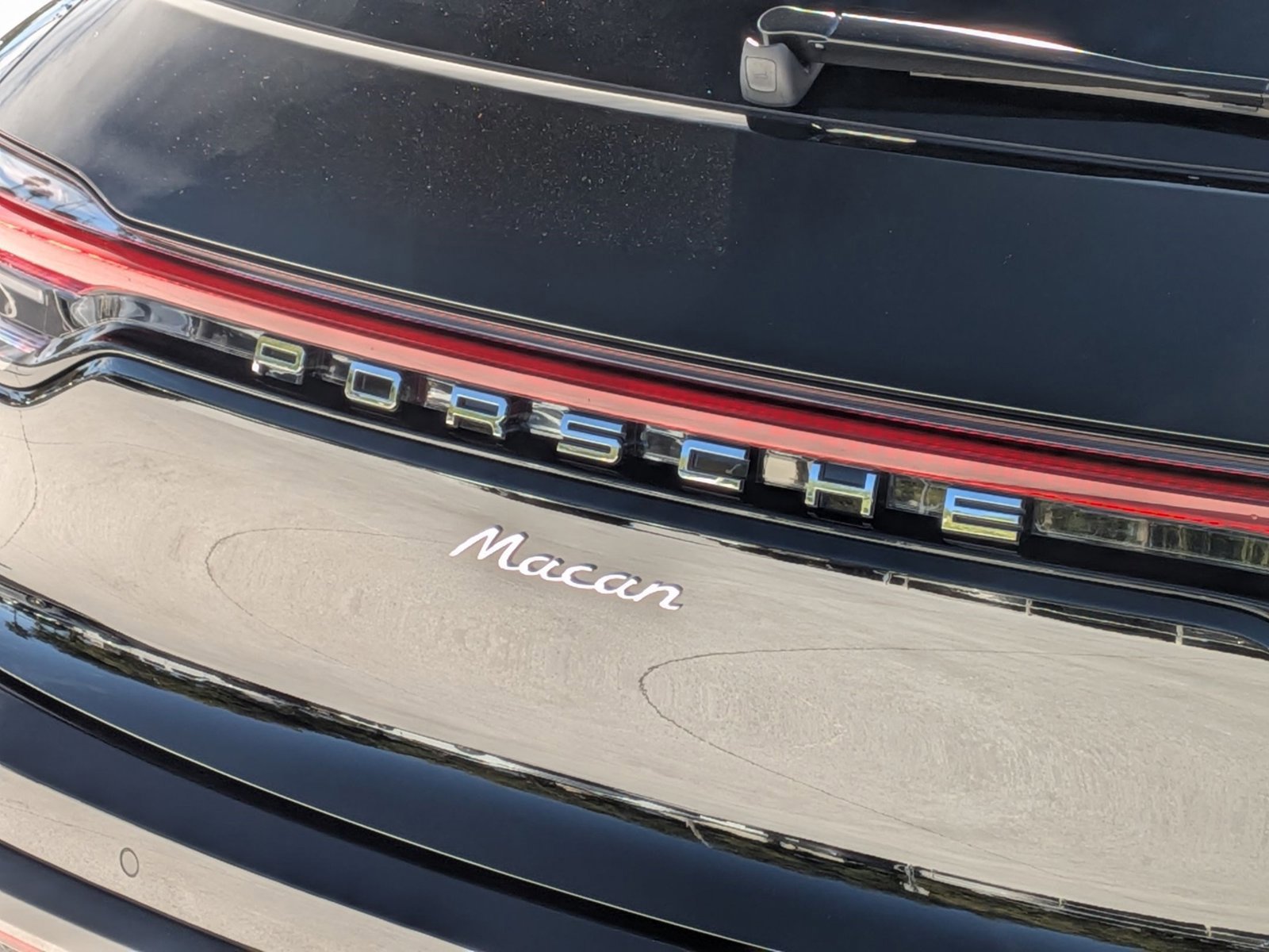 New 2026 Porsche Macan AWD/4WD image 13
