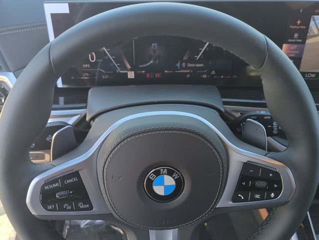 Used 2026 BMW X7 xDrive40i w/ M Sport Package AWD/4WD image 18