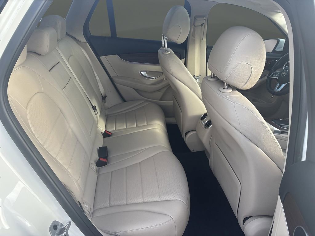 Used 2022 Mercedes-Benz GLC 300 GLC 300 image 30
