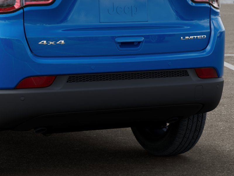 New 2026 Jeep Compass Limited image 13