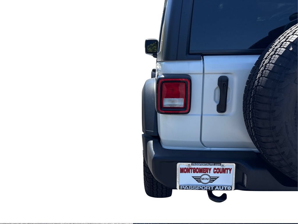 Used 2025 Jeep Wrangler Sport AWD/4WD image 30