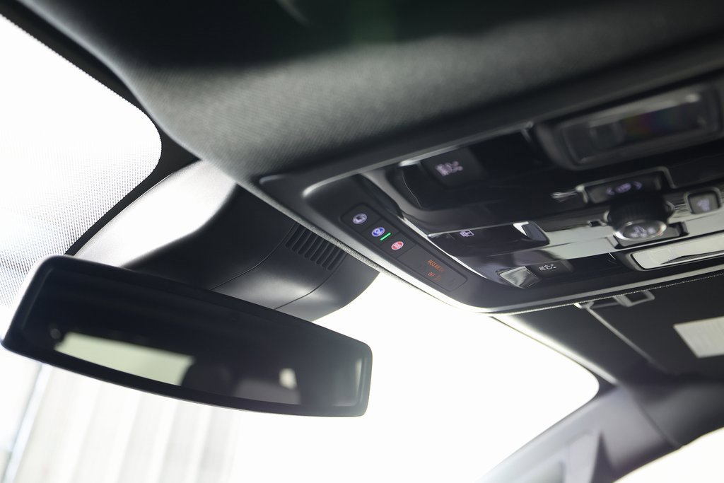 Used 2026 Chevrolet Tahoe Z71 w/ Comfort Package image 38