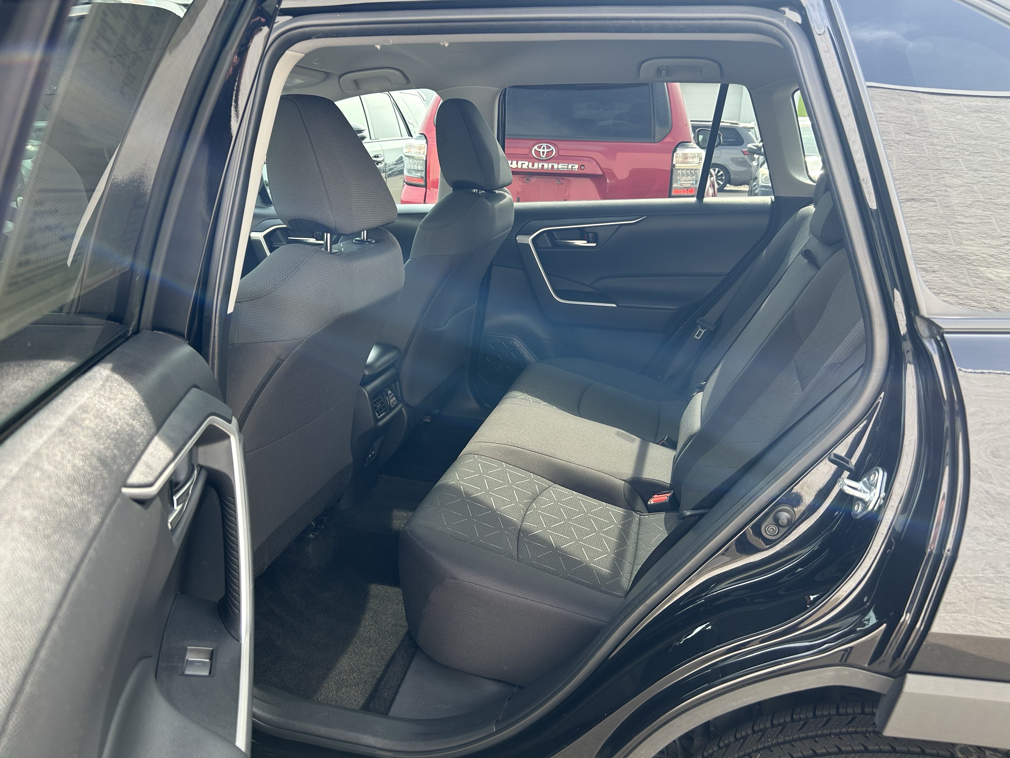 Certified 2024 Toyota RAV4 XLE AWD/4WD image 17