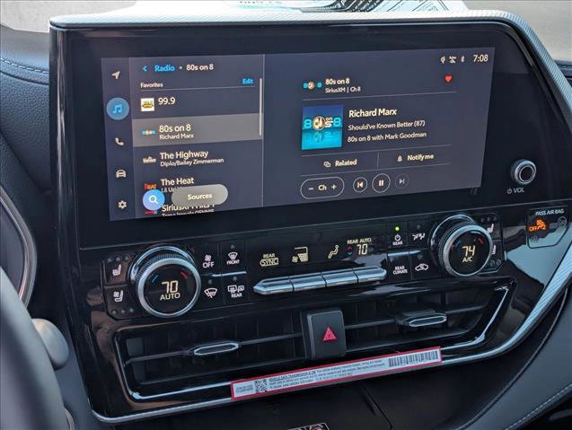 New 2026 Toyota Highlander Platinum image 11