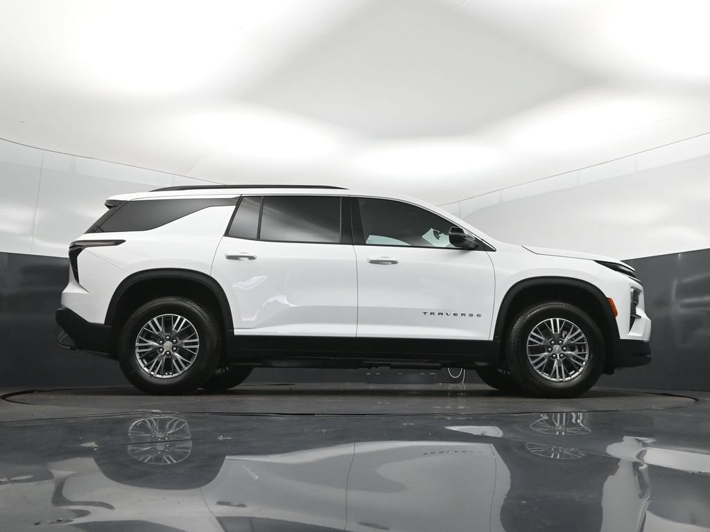 New 2026 Chevrolet Traverse LT FWD image 43