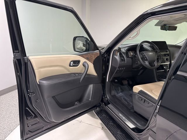 Used 2023 INFINITI QX80 Premium Select w/ Cargo Package image 12