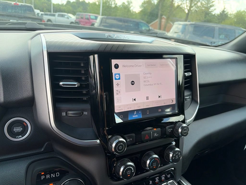 New 2026 RAM 1500 Express AWD/4WD image 32