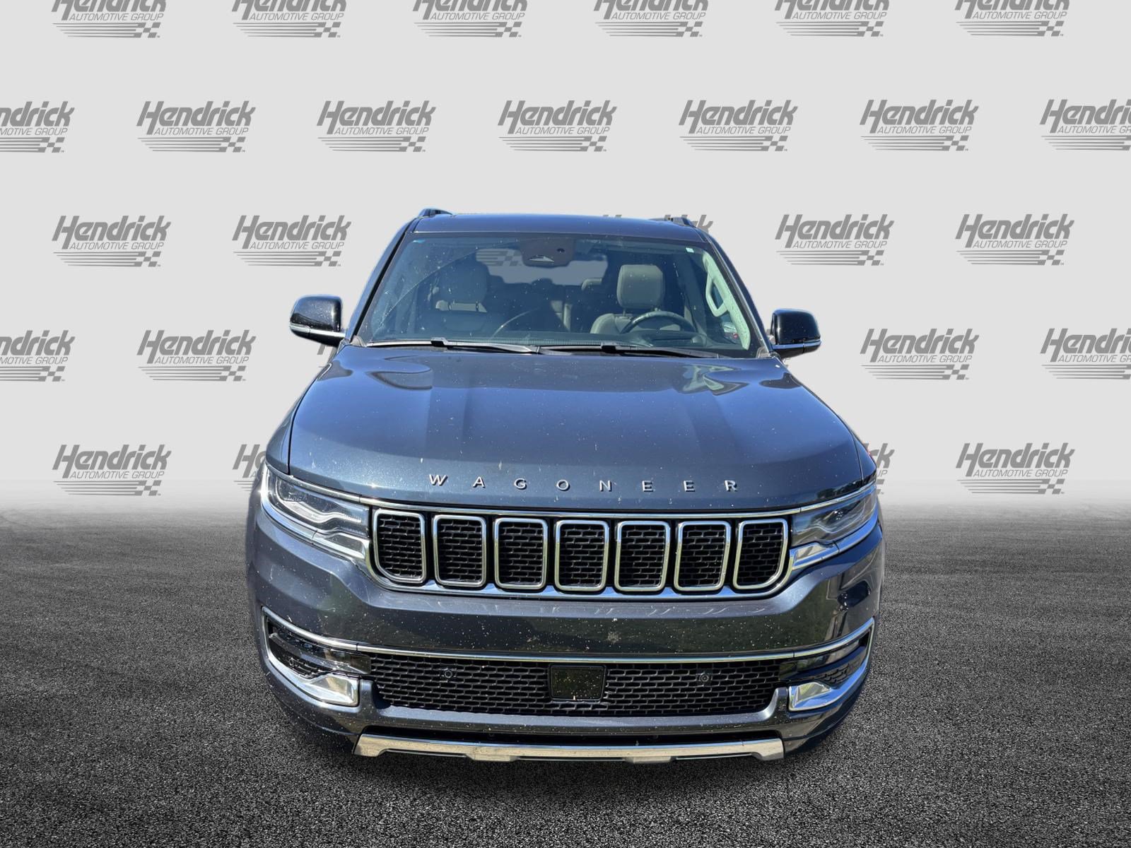 Used 2023 Jeep Wagoneer Series III w/ Premium Group I AWD/4WD image 3