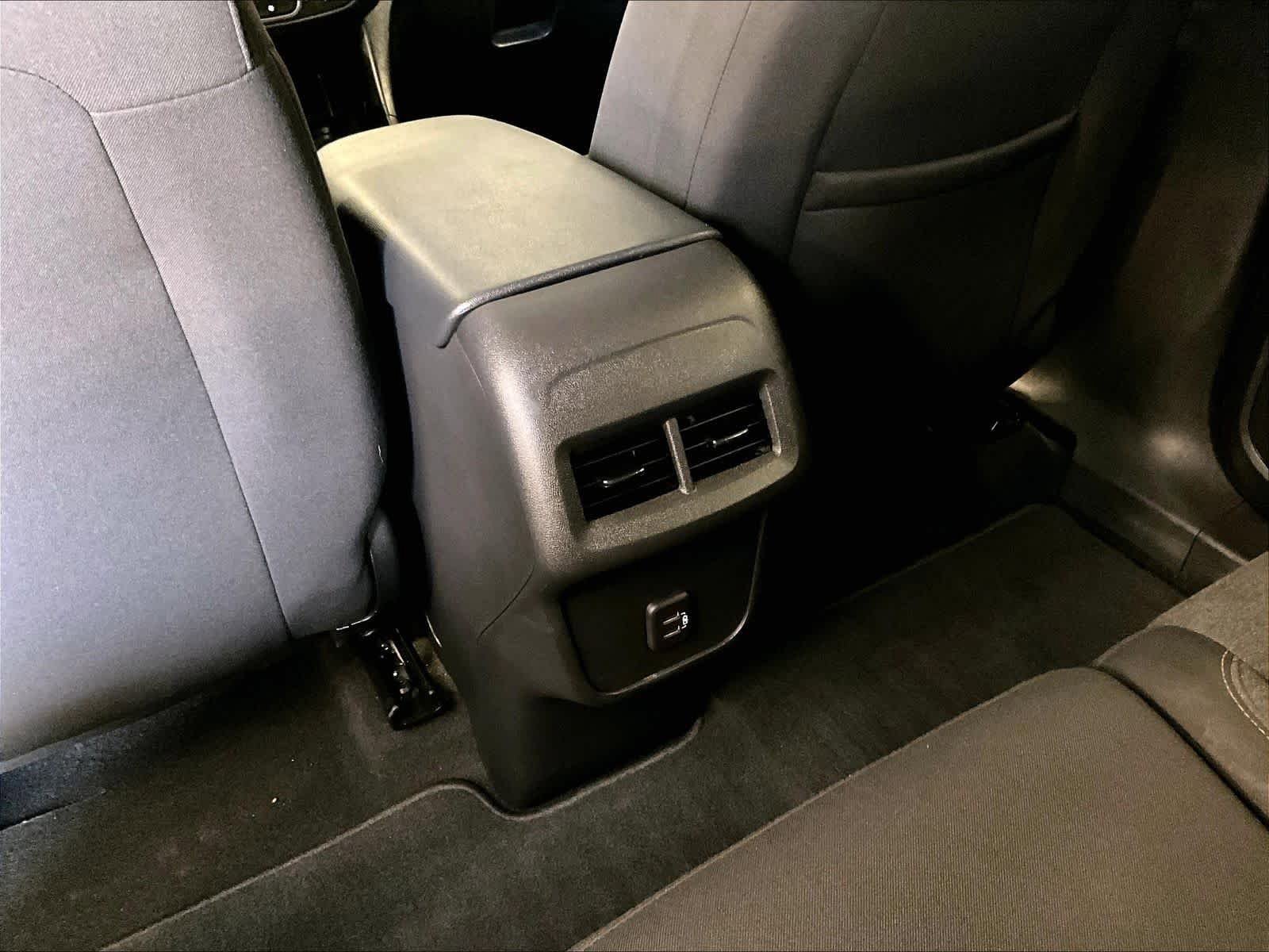 Used 2023 Chevrolet Equinox LT AWD/4WD image 29
