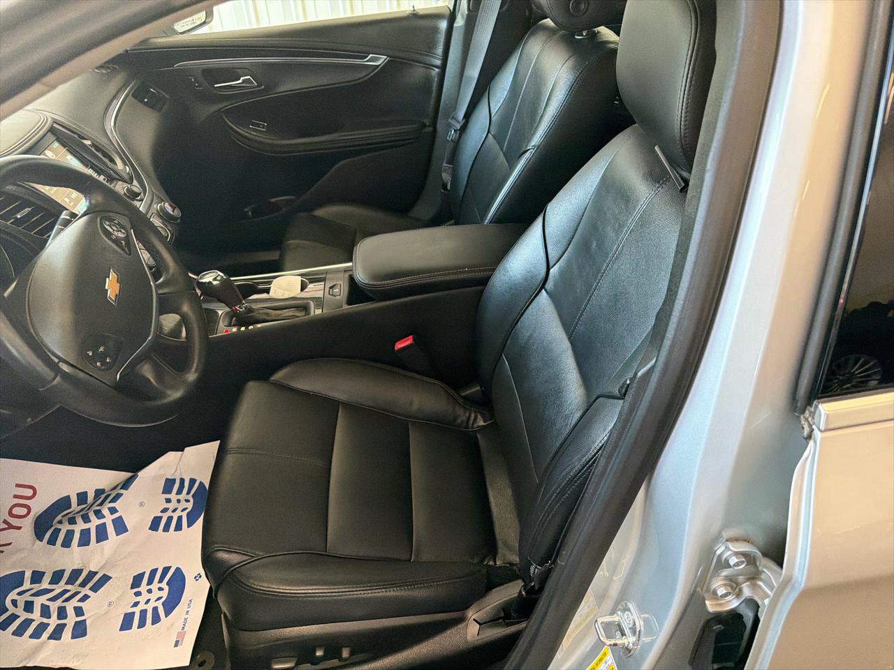Used 2016 Chevrolet Impala LT w/ Convenience Package FWD image 9