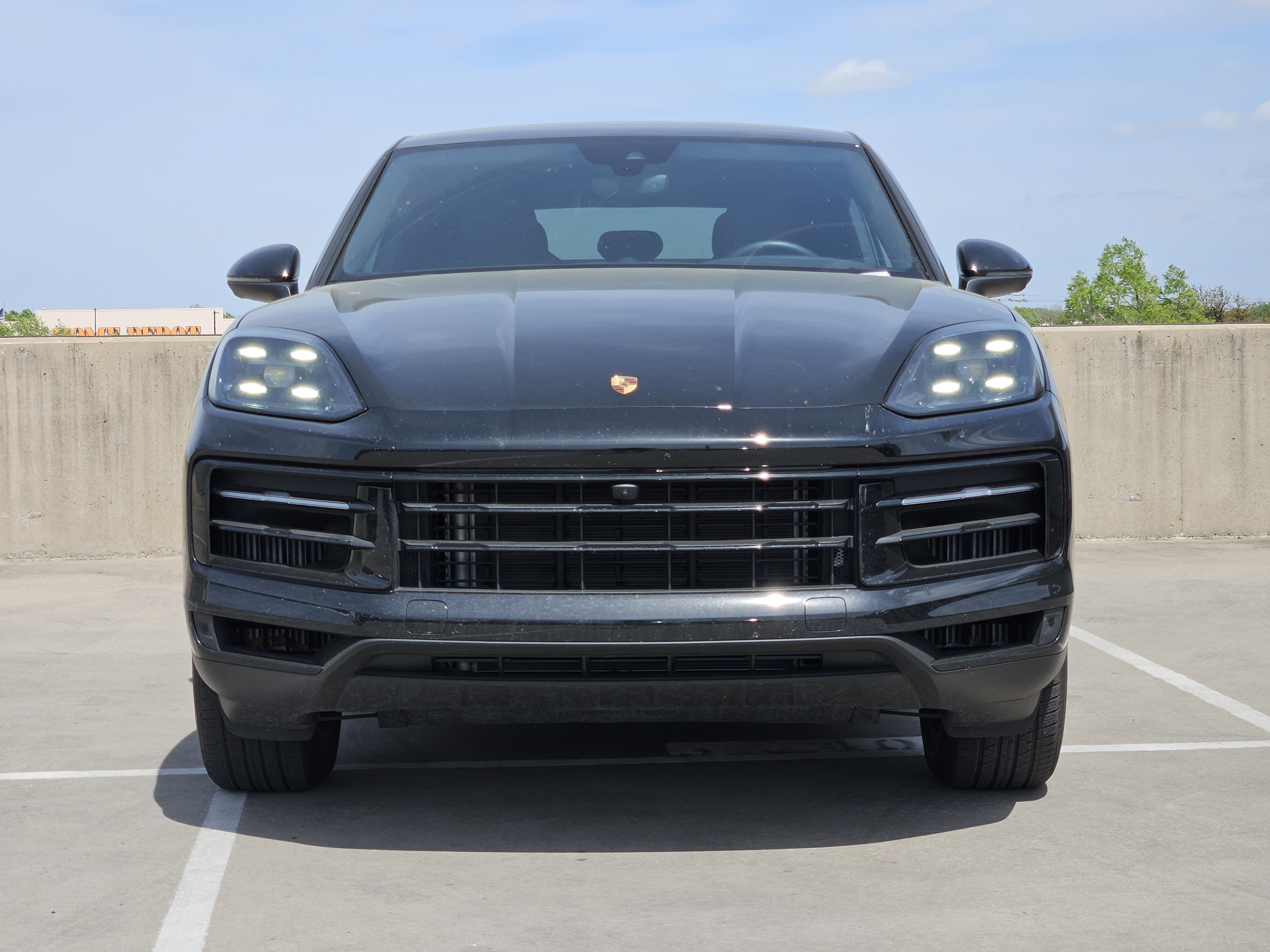 Certified 2025 Porsche Cayenne Coupe image 11