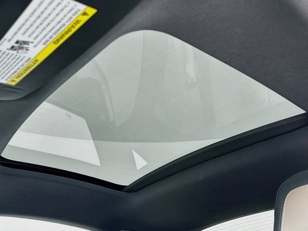 Certified 2025 Porsche 911 Carrera RWD image 23