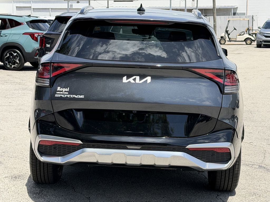 Certified 2024 Kia Sportage SX FWD image 6