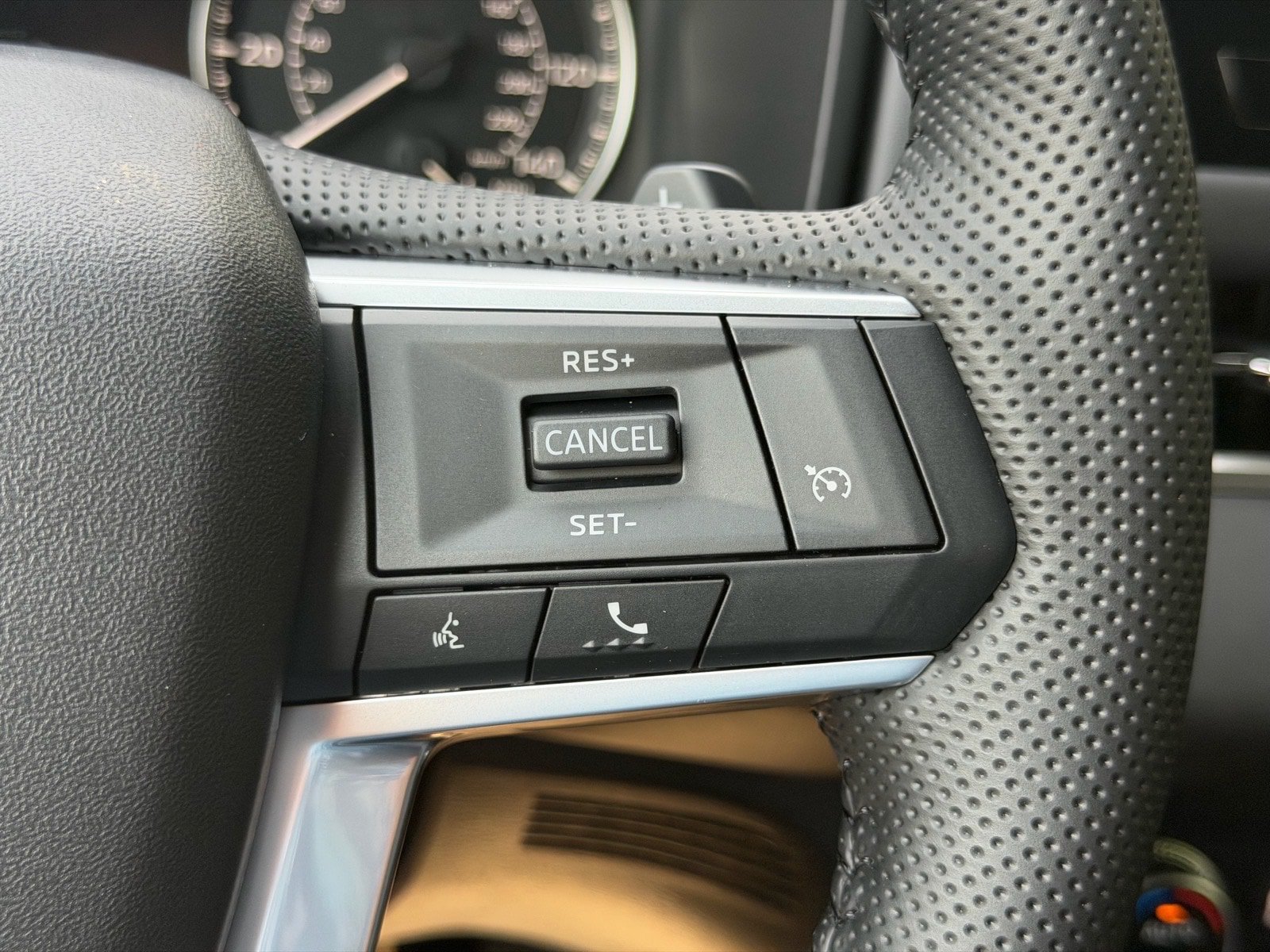 New 2026 Mitsubishi Outlander LE AWD/4WD image 26