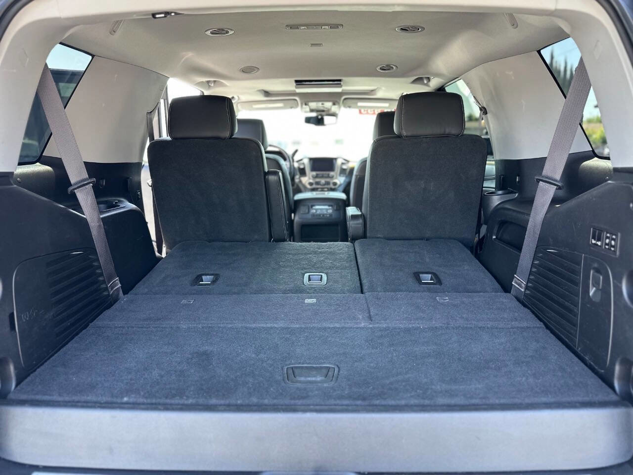 Used 2017 GMC Yukon Denali w/ Open Road Package AWD/4WD image 29