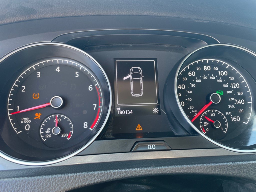 Used 2017 Volkswagen Golf Alltrack SE image 15