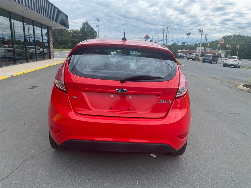 Used 2014 Ford Fiesta SE FWD image 5