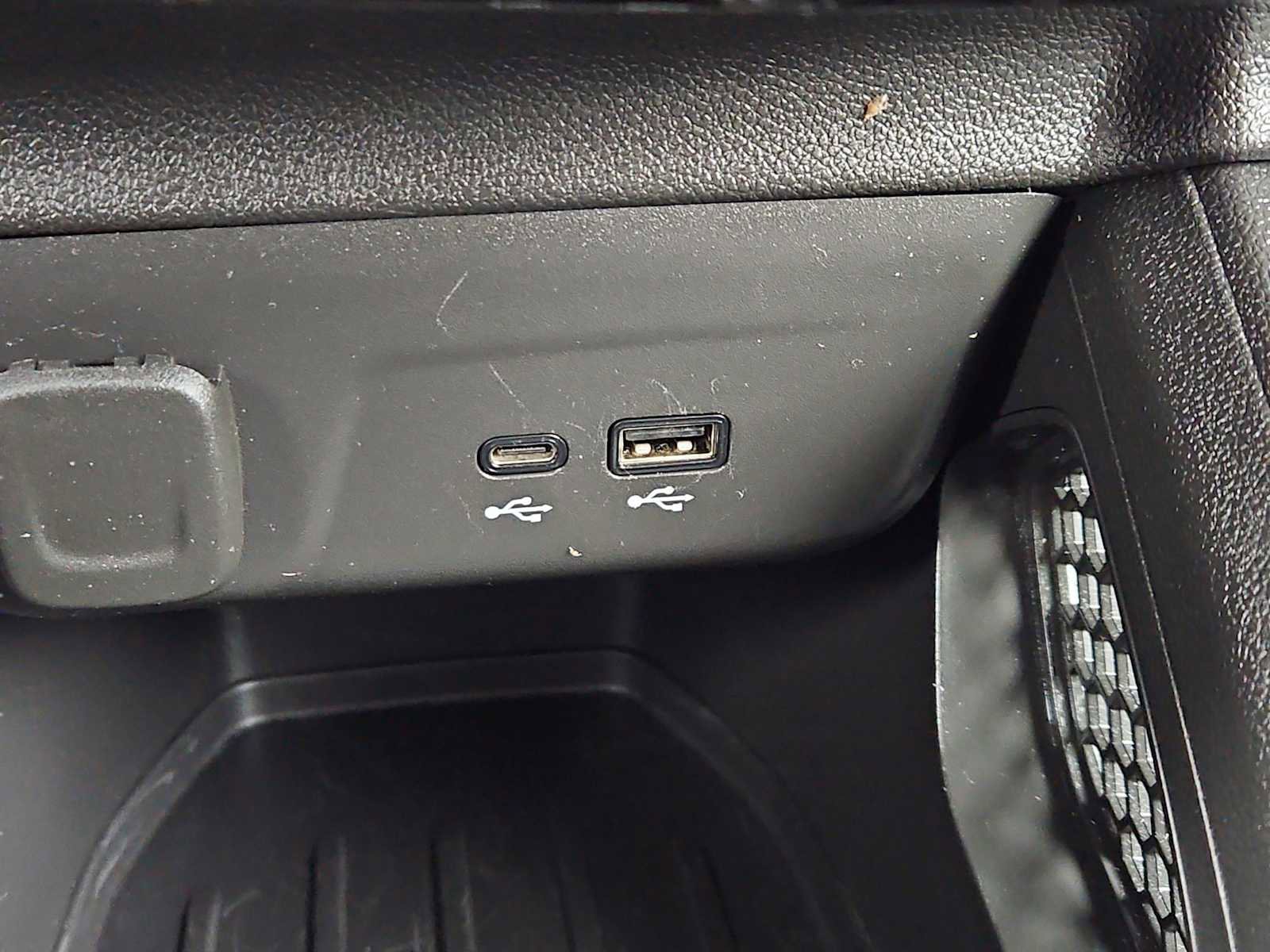 Certified 2025 Chevrolet TrailBlazer LT AWD/4WD image 17