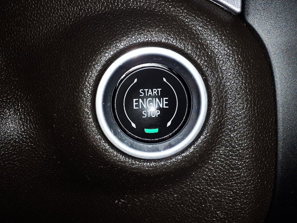 Used 2020 GMC Sierra 1500 SLT image 14