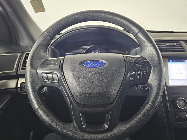 Used 2019 Ford Explorer XLT w/ Equipment Group 201A AWD/4WD image 27