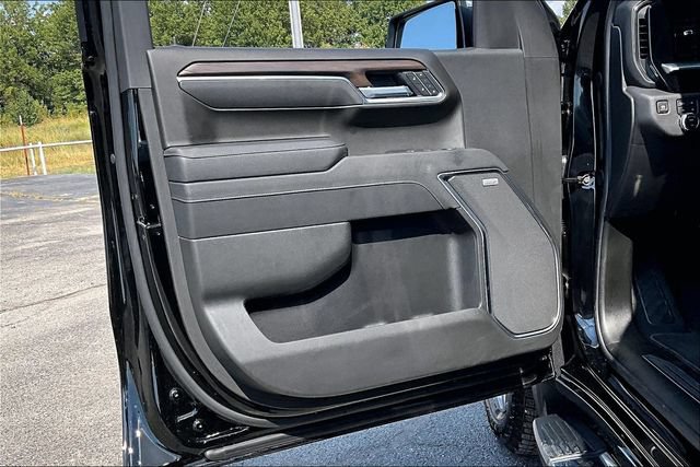 Used 2026 GMC Sierra 1500 SLT w/ SLT Premium Plus Package AWD/4WD image 21