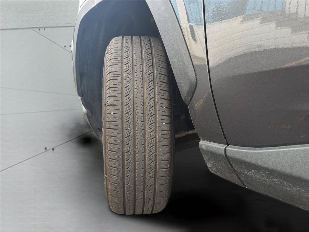 Used 2025 Toyota RAV4 XLE FWD image 31