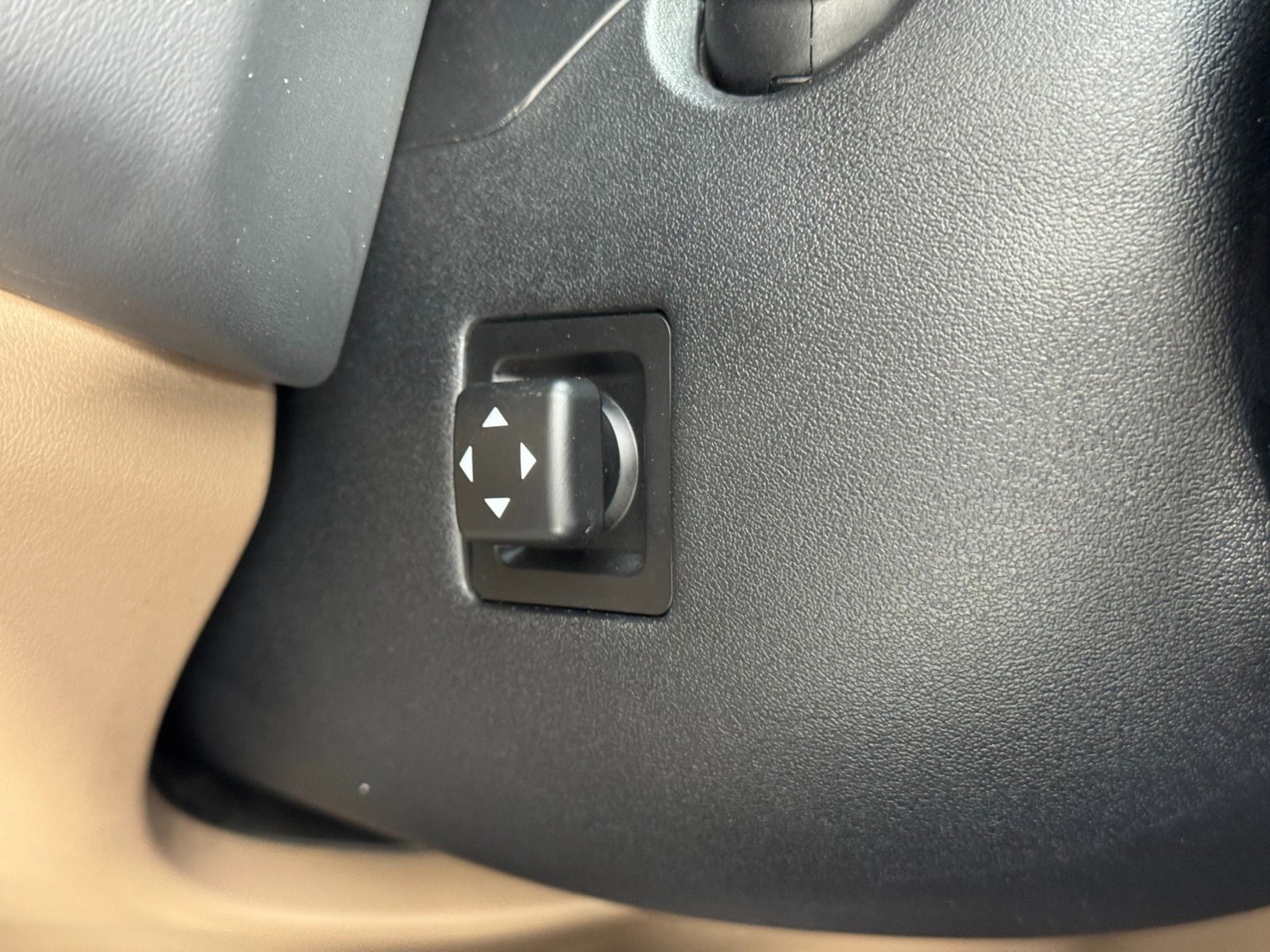 Used 2024 Kia EV9 Land image 20