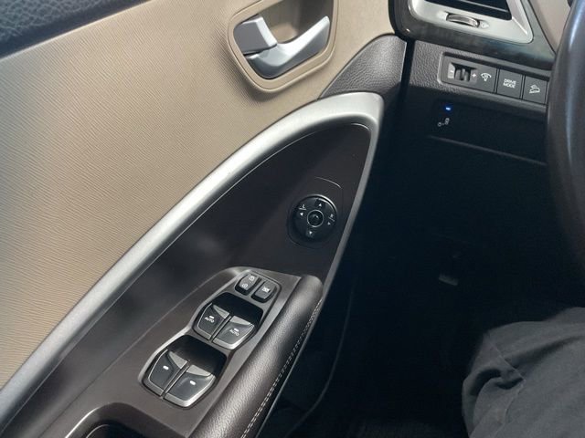 Used 2017 Hyundai Santa Fe Sport image 17