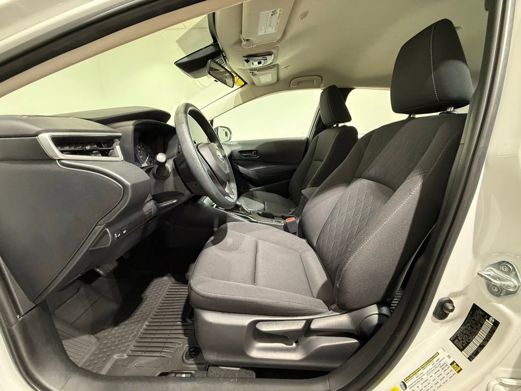 Used 2023 Toyota Corolla LE image 12