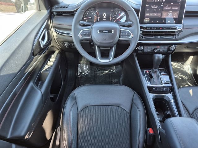 Certified 2025 Jeep Compass Trailhawk AWD/4WD image 21