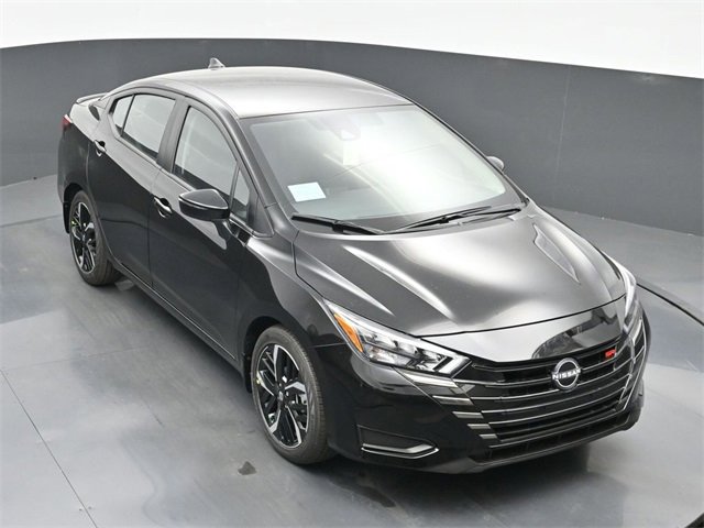 New 2025 Nissan Versa SR w/ Trunk Package image 34