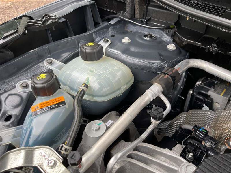 Used 2024 Nissan Rogue SV image 93