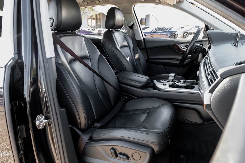 Used 2017 Audi Q7 2.0T Premium image 31